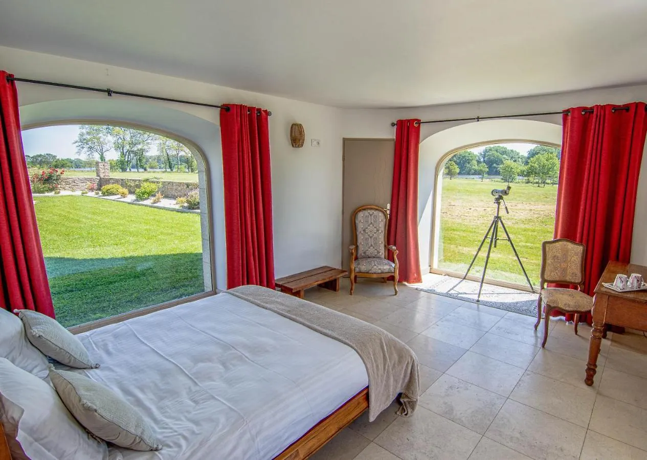 Bed and Breakfast Domaine De Kerbillec Theix 3*,